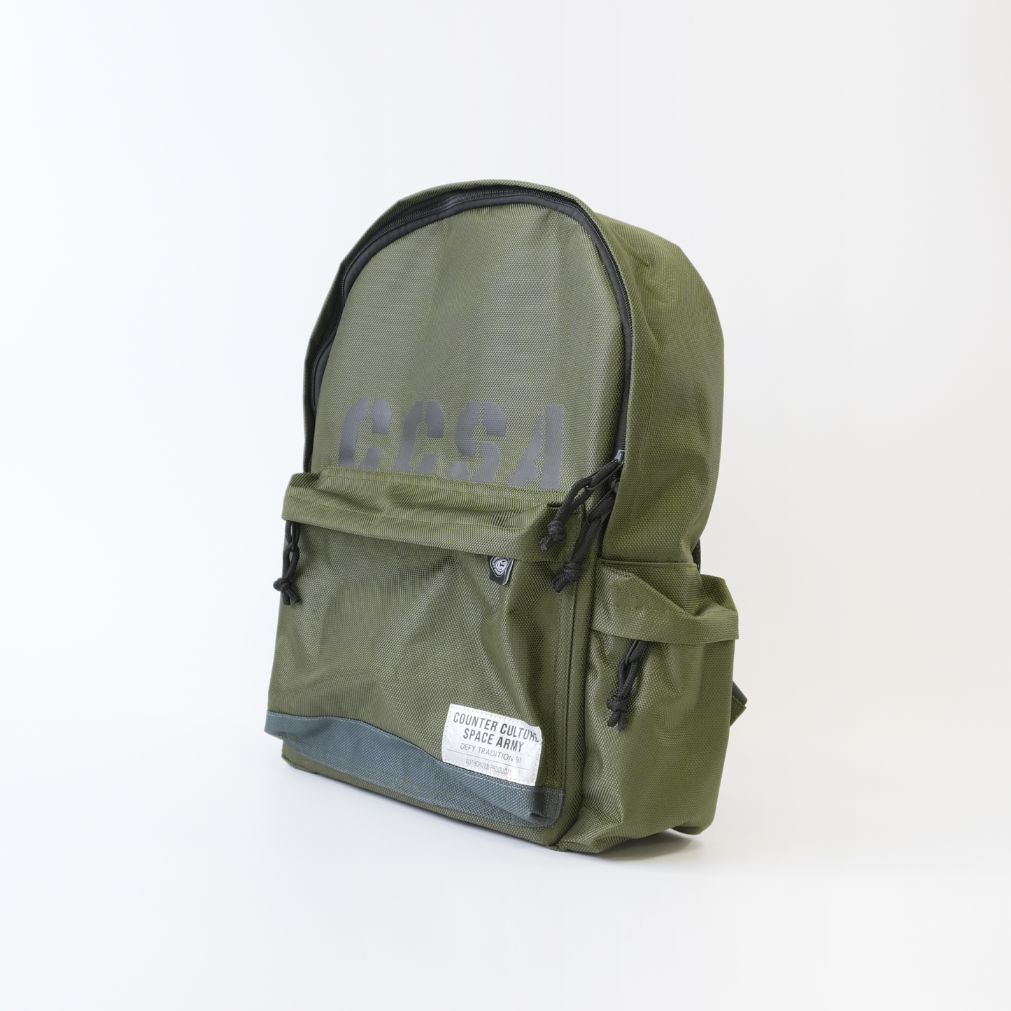 ビッグロゴバックパック