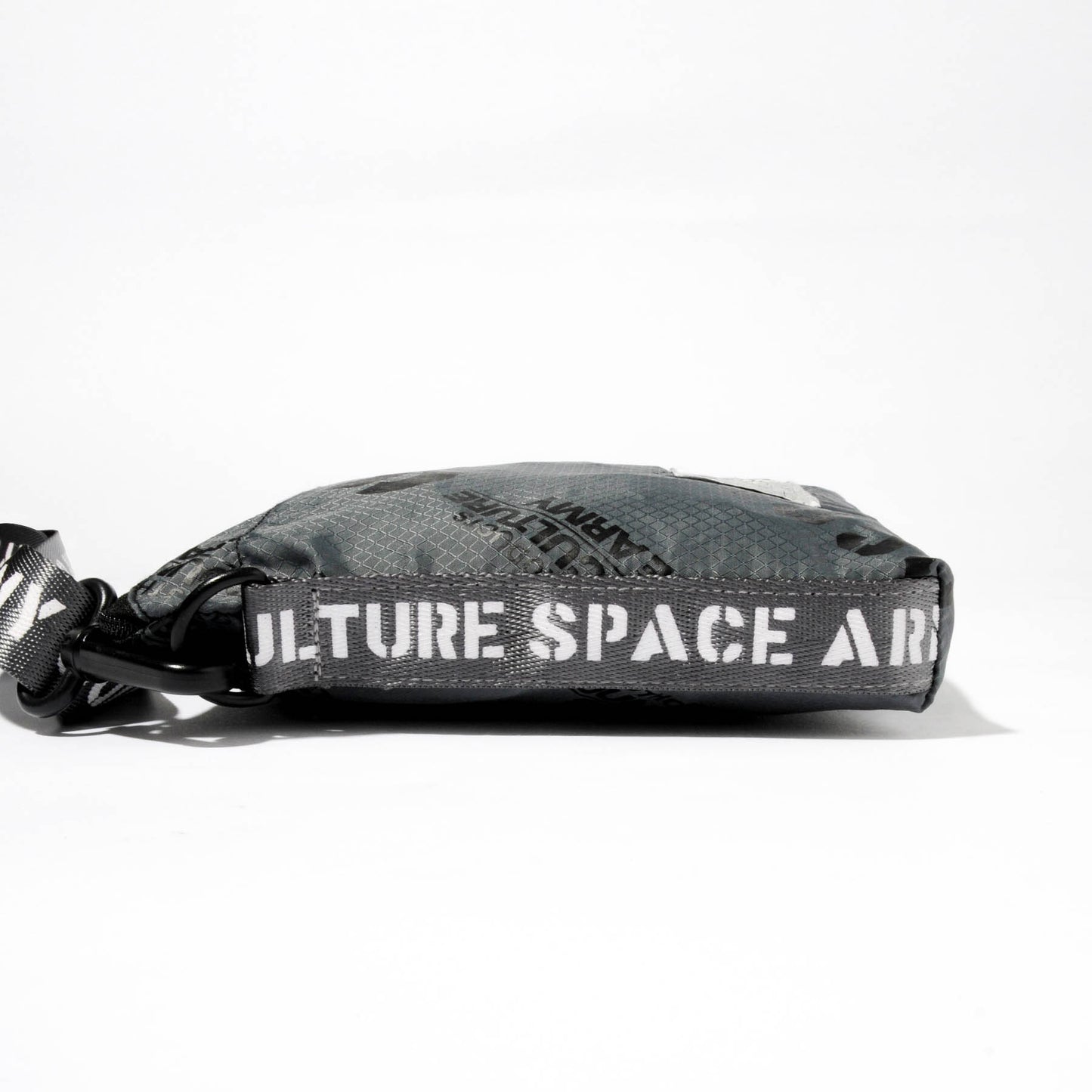 ライトサコッシュP